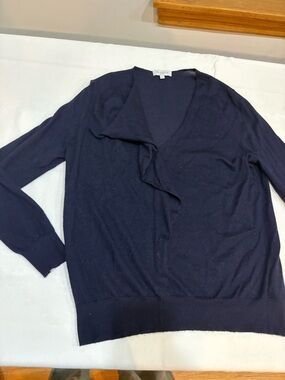Women's Navy V-Neck Lightweight Knit Sweater